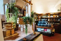 Casa del Vino Della Vallagarina Hotels in Ala
