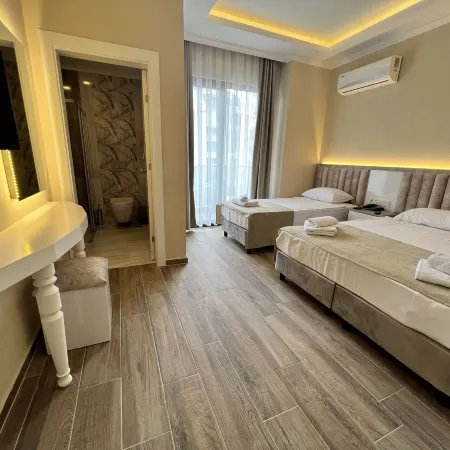 Miss Cleopatra Hotel