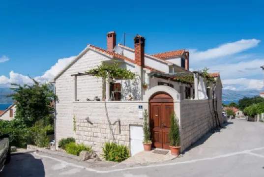 Apartments Veve Hotels in 