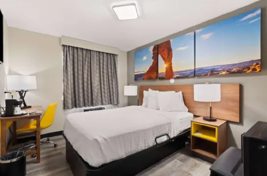 Days Inn by Wyndham Albuquerque I-25