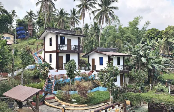 麥古洛山景觀度假村