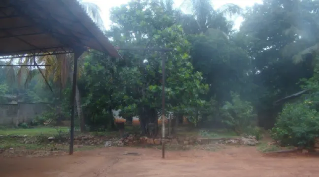 Asix Hotel Отели рядом с достопримечательностью «Залив Датч»