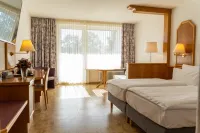 Hotel Bergschlößchen Hotels in Hollnich