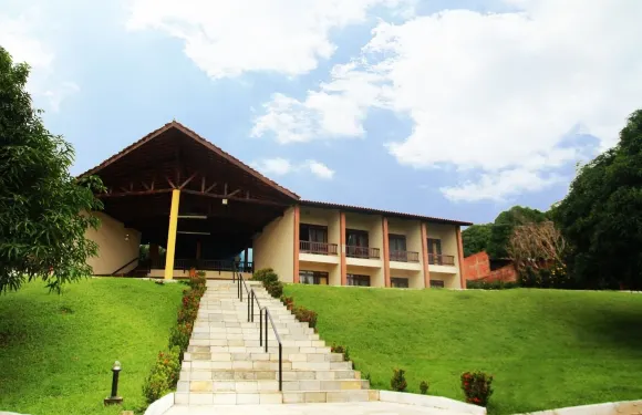 帕薩爾加德酒店