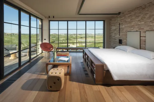 Le Marne Relais Hotels in Castagnole Lanze