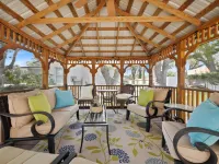 市中心歷史悠久的維多利亞式小屋步行到粘土劇院