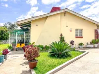 3 Bed Cozy Homestay in Lundi Park - 2292 Các khách sạn ở 