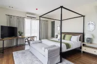 Bayandati Resort Hotels in Morong