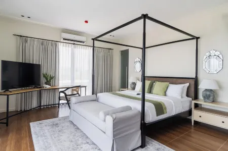 Bayandati Resort Отели рядом с достопримечательностью «Las Casas Filipinas»