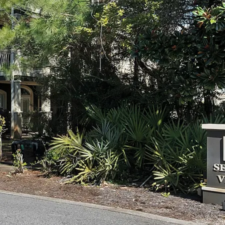 5 Minutes to Beach - Large Complex Pool
