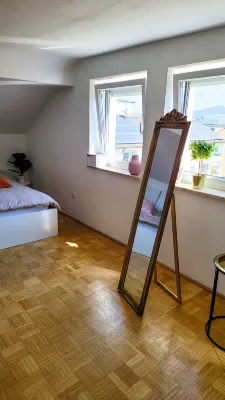 DG Links 40m 2-Zimmer Wohnung - Pet friendly