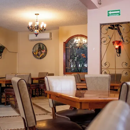 Los Cedros Hotel Inn