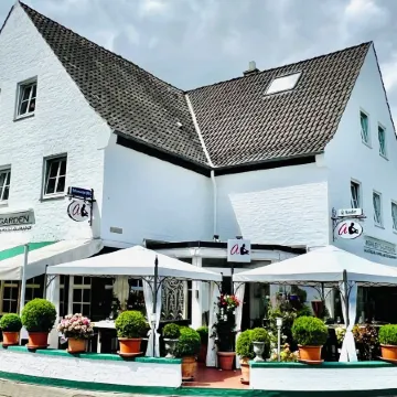 Hotel Ashley's Garden Отели рядом с достопримечательностью «Гольцхайм»