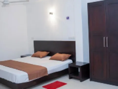 亞什休息旅館 尼甘布酒店