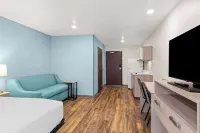 WoodSpring Suites Richmond Airport Hotels in Montrose