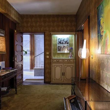 Vic Aveiro Arts House