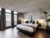 Upstairs Hotel Hotels in Oostende