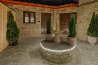 12 Pyles Living History Hotel a 