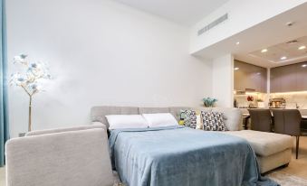 Exquisite Living in Riviera One Bedroom