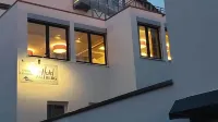 Hotel am Berg Esslingen Hotels near Weir on the hammer channel