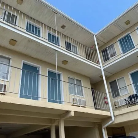 Thunderbird Motel