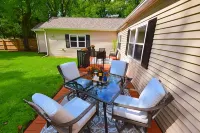 10 min Walk to ND Stadium 1820