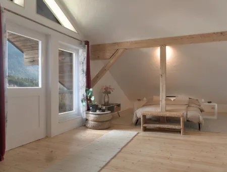 Apartment - Sleeps 3 - Balcony - Garden