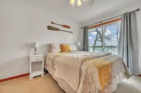 New Rental!!! Sunny Waters Escape on East Lake Private Dock- Sleeps 10