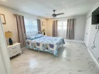 Charming  Two bedroom house near Beaches and Tampa Bay attractions.