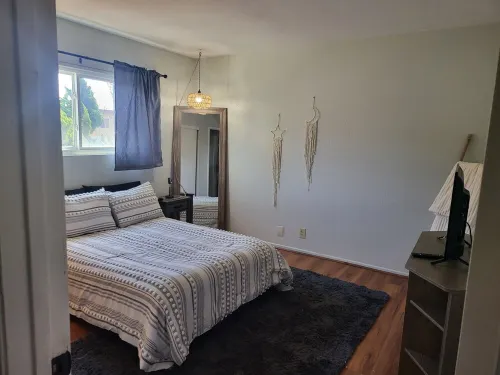 2-bedroom Condo with WiFi less than 10 min from Beach, CSLB, Convention Center