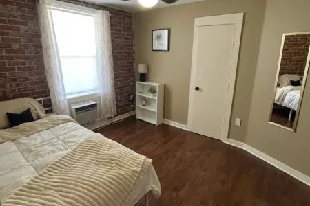 2-bedroom condo in superb Baton Rouge near Downtown