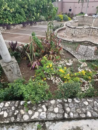 Boutique B&B at Stone Village Отели в г. Блуфилдс