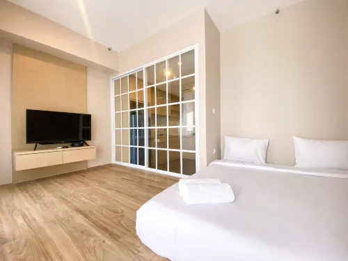 Cozy and Simple Big Studio Vasanta Innopark Apartment