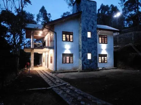 V R C K Villa Отели рядом с достопримечательностью «Uva Management Development Institute»