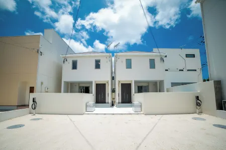 Grandioso Okinawa Pool Villa Onna 7 Отели рядом с достопримечательностью «Benthos Divers»