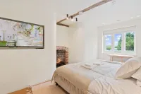 The Manor at Minstrel Court - Villas