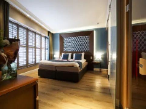 Hotel Dux Hotels in Roermond