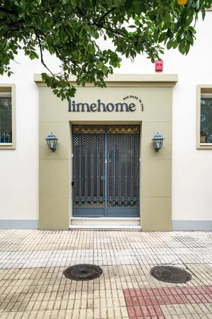 Limehome Sevilla Ronda de Capuchinos Отели рядом с достопримечательностью «Capilla de San Jose»