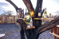 The African Kongoni Serengeti Safari Camp - bar