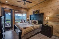 Incredible Mountain Views, 5 King Suites w/Balconies, 3 Fire Pits, Hot Tubs