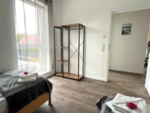 Vacation apartment "Aurora" Papenburg Large balcony EBK New building 74 sqm Free Wifi 2 bedrooms