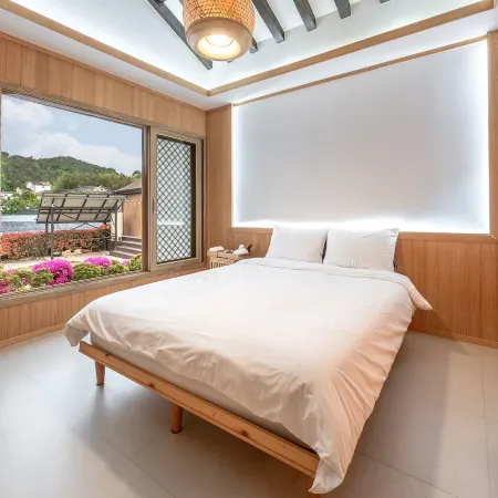Yeosu Elon Pension