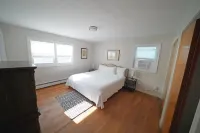 Renovated home with spa access Steps from Cantine Field/HITS Hotels near Smoke House of the Catskills