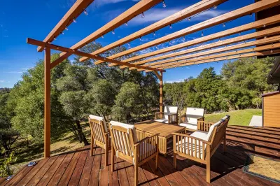 Cheerful Home with Spa near Yosemite & Bass Lake