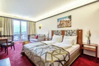 Romantik Hotel Im Weissen Rössl am Wolfgangsee Hôtels à : Strobl