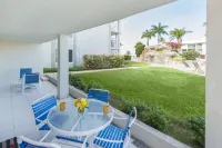 Seven Mile Beach - Great Location at Sunset Cove