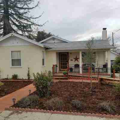 Three Bedrooms Two Baths sleeps 6 - Walking distance to Downtown Paso Robles Hotel Exterior