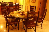 UNBELIEVABLE VIEWS-EXTRA LARGE BALCONY FOUR LOUNGE CHAIRS 3 KING BEDS Hotels in 