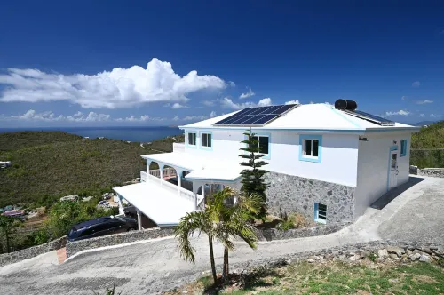 Villa Francisca – Stylishly Remodeled 3-Bedroom Executive Villa with Ocean Views
