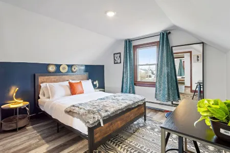 Renovated 5BR/2BA Atlantic City Retreat Home Отели рядом с достопримечательностью «Бордуолк»